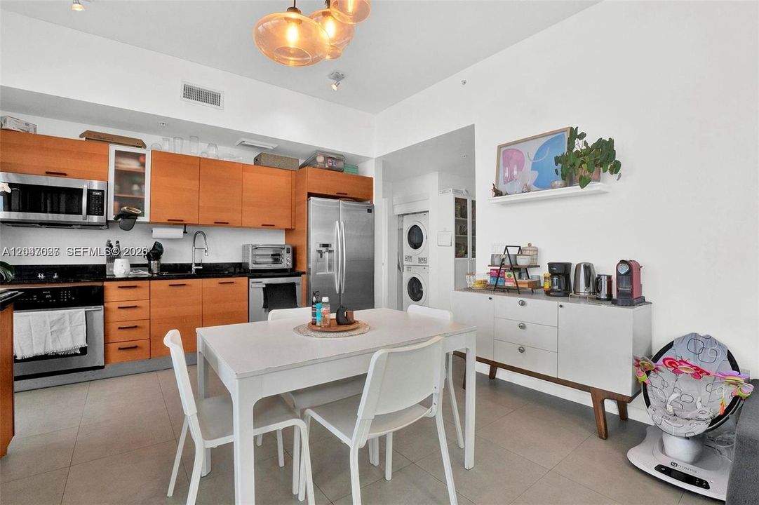 For Sale: $749,000 (3 beds, 2 baths, 1242 Square Feet)
