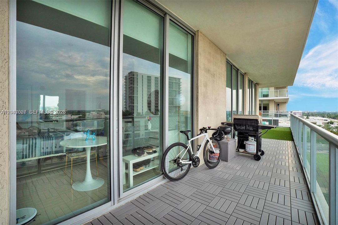 For Sale: $749,000 (3 beds, 2 baths, 1242 Square Feet)