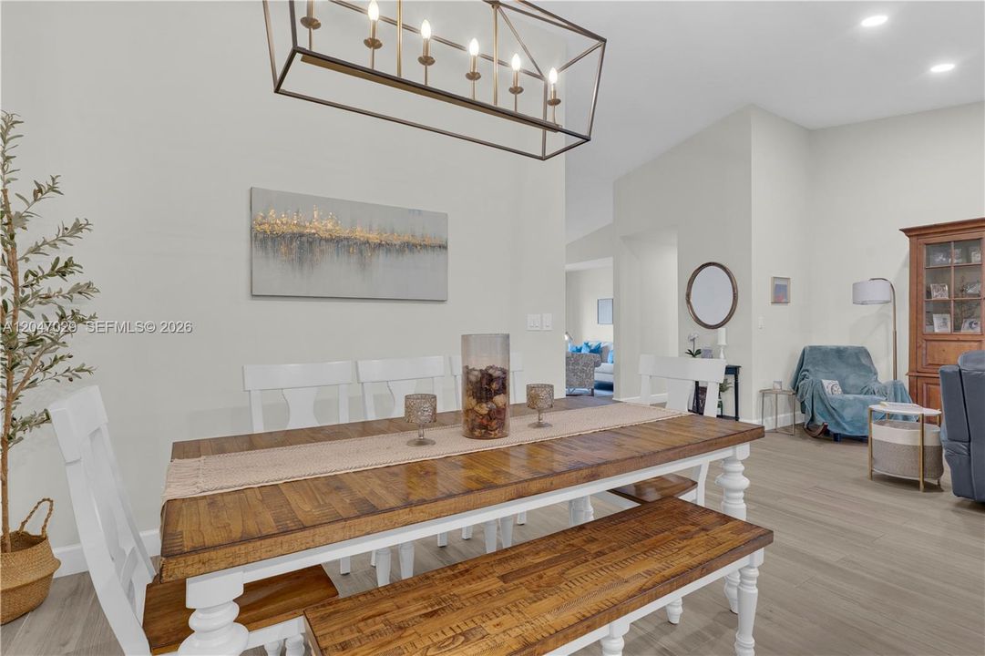 For Sale: $659,000 (4 beds, 3 baths, 1551 Square Feet)