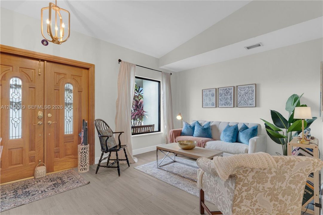 For Sale: $659,000 (4 beds, 3 baths, 1551 Square Feet)