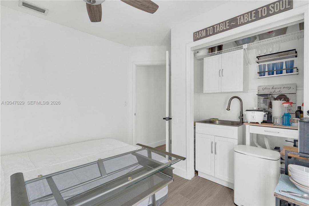 For Sale: $659,000 (4 beds, 3 baths, 1551 Square Feet)