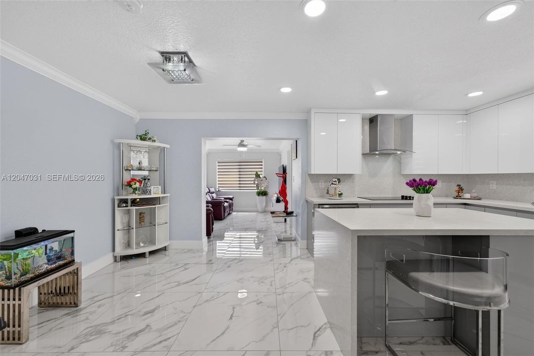 For Sale: $750,000 (4 beds, 3 baths, 1779 Square Feet)