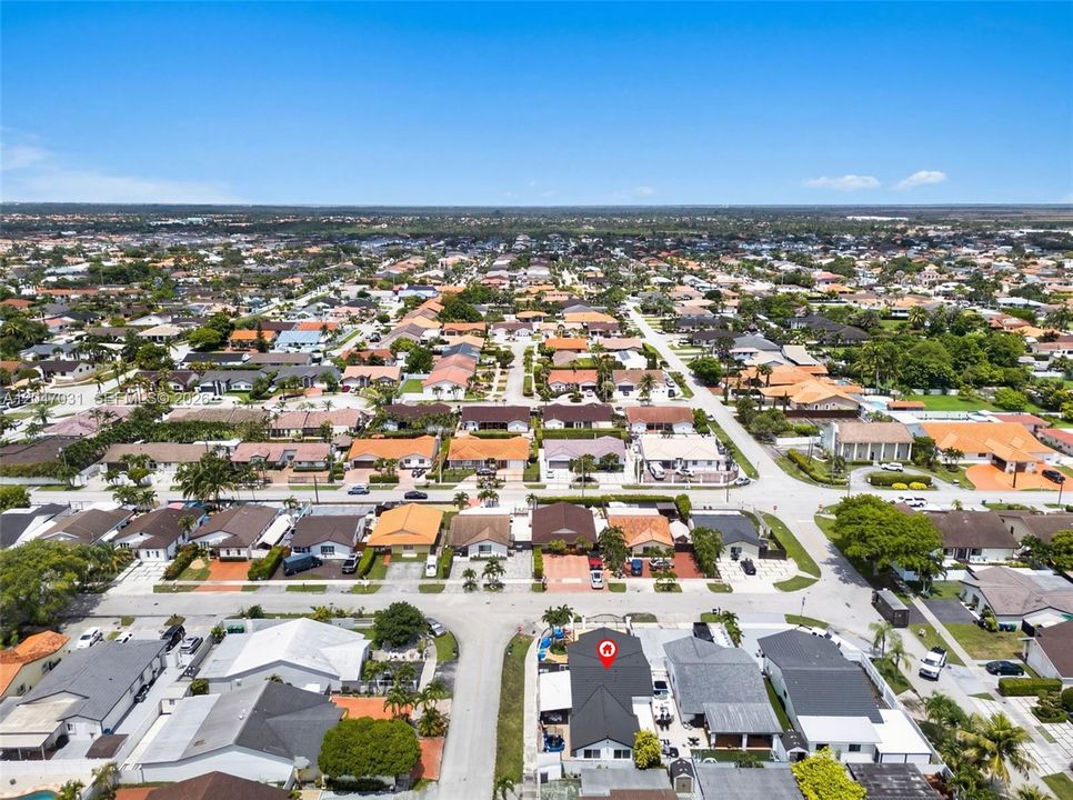 For Sale: $750,000 (4 beds, 3 baths, 1779 Square Feet)