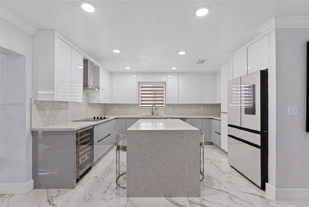 For Sale: $750,000 (4 beds, 3 baths, 1779 Square Feet)