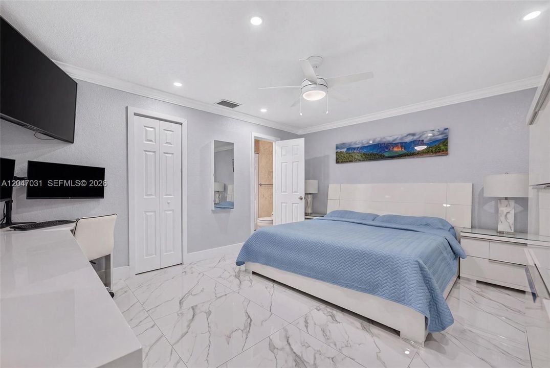 For Sale: $750,000 (4 beds, 3 baths, 1779 Square Feet)