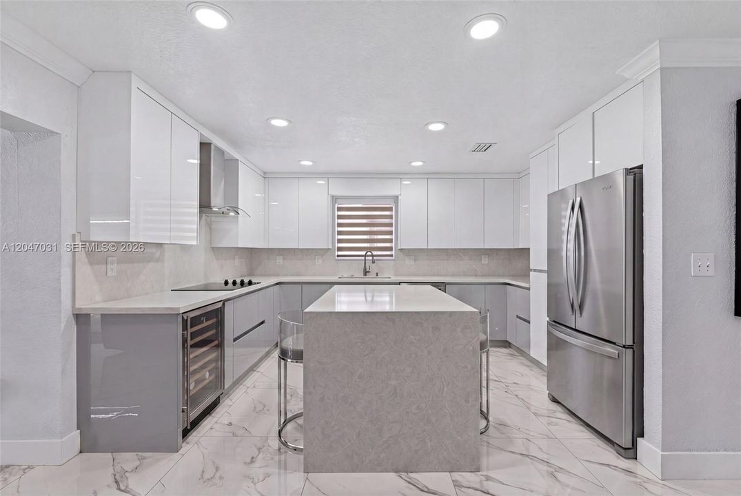 For Sale: $750,000 (4 beds, 3 baths, 1779 Square Feet)