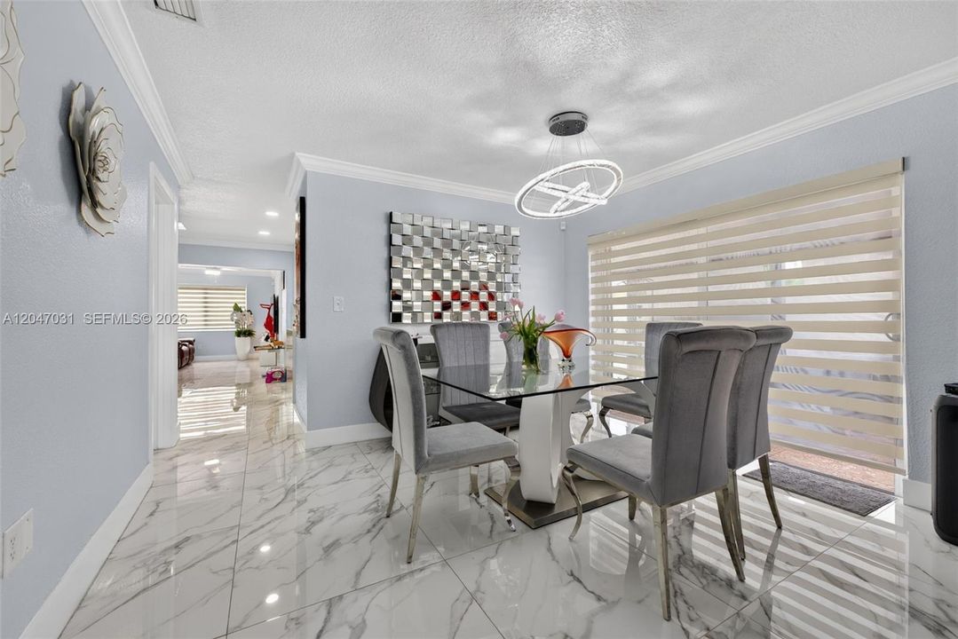 For Sale: $750,000 (4 beds, 3 baths, 1779 Square Feet)