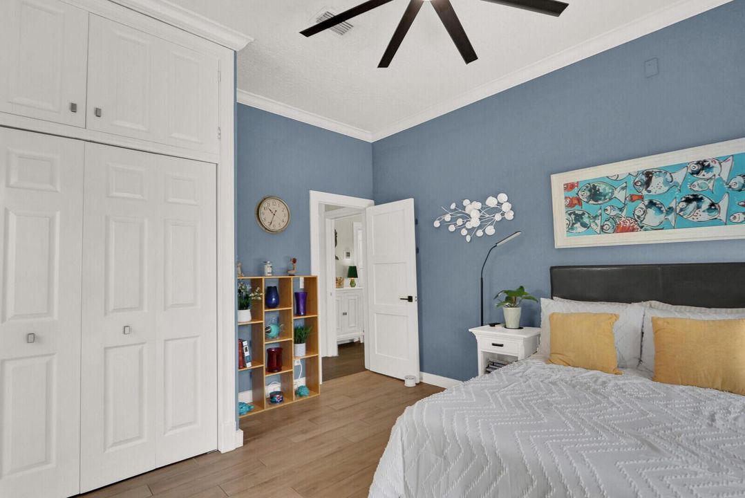 Guest bedroom