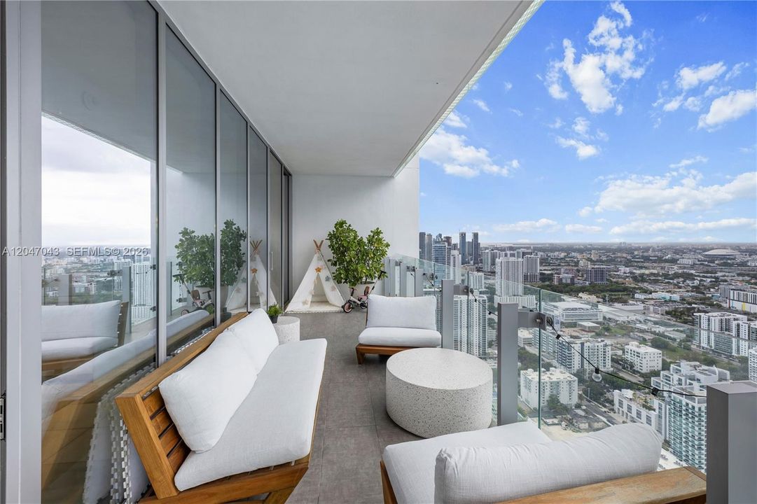 En Venta: $1,330,000 (2 camas, 2 baños, 1134 Pies cuadrados)