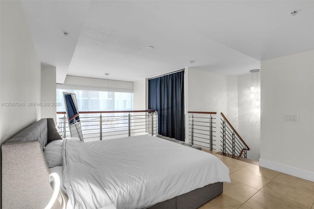 For Sale: $610,000 (2 beds, 2 baths, 1402 Square Feet)