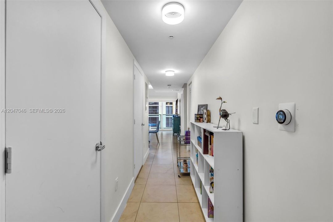For Sale: $610,000 (2 beds, 2 baths, 1402 Square Feet)