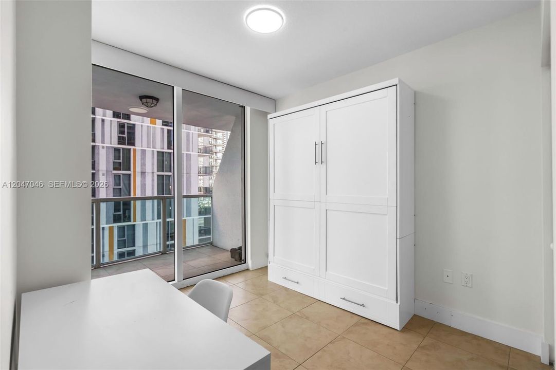 For Sale: $610,000 (2 beds, 2 baths, 1402 Square Feet)