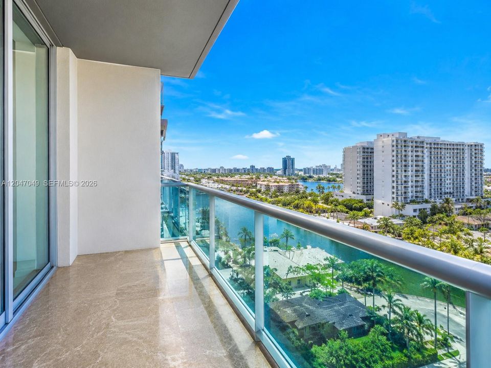На продажу: $619,000 (2 спален, 2 ванн, 1358 Квадратных фут)
