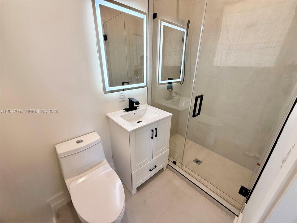 Primary Bedroom En-suite - View from entrance