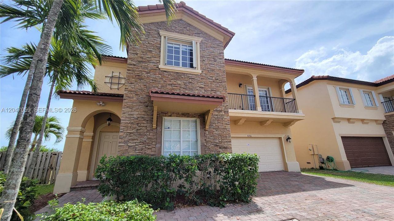 For Rent: $4,300 (5 beds, 3 baths, 2476 Square Feet)
