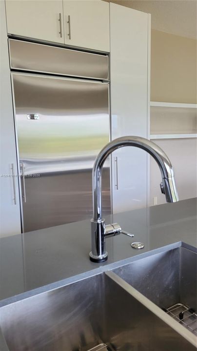 For Rent: $4,300 (5 beds, 3 baths, 2476 Square Feet)