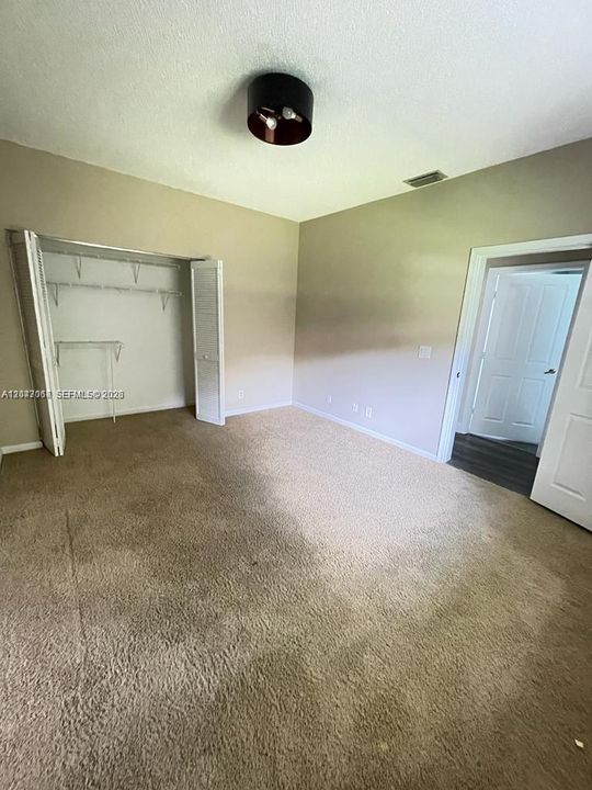 For Rent: $5,950 (5 beds, 4 baths, 3304 Square Feet)