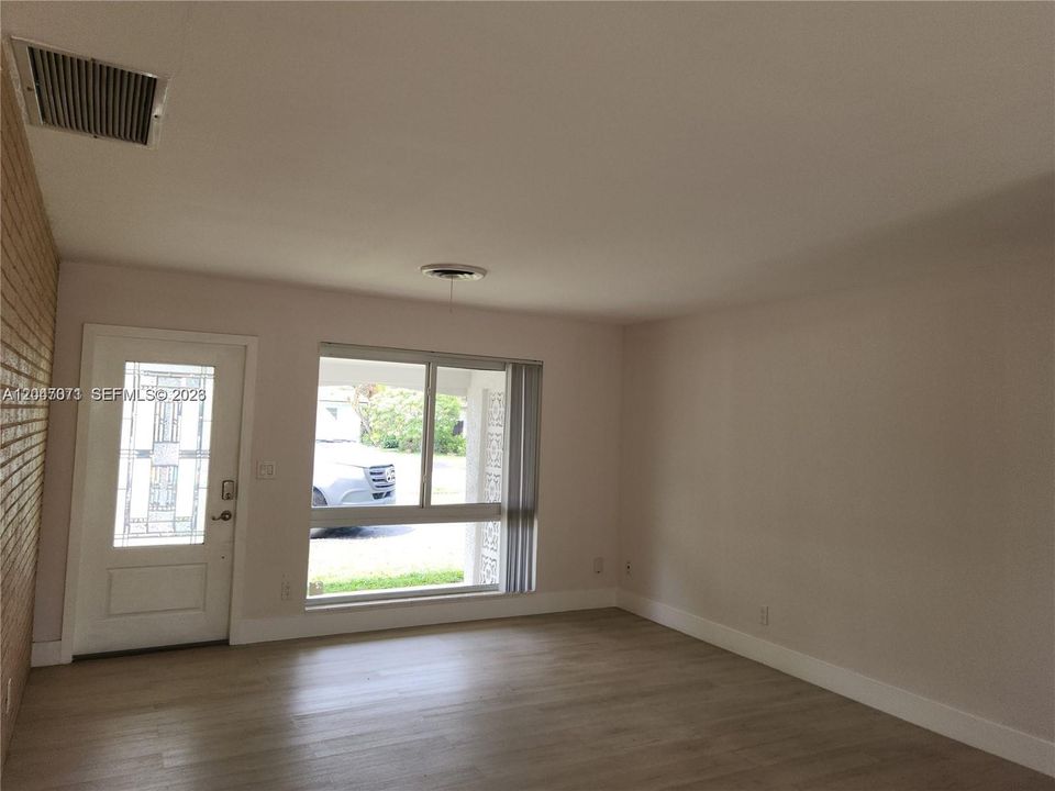 En Renta: $3,500 (3 camas, 2 baños, 1404 Pies cuadrados)