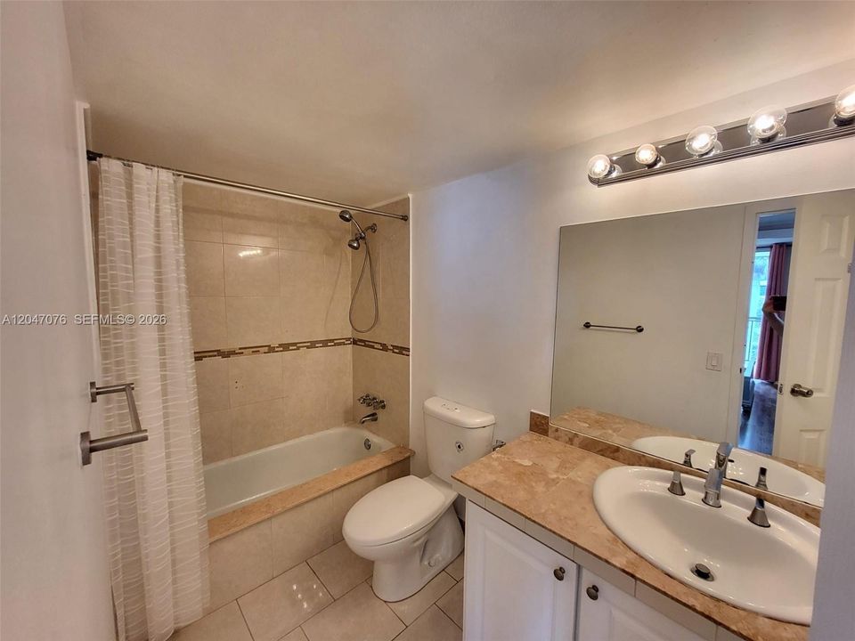 En Renta: $2,600 (2 camas, 2 baños, 1210 Pies cuadrados)