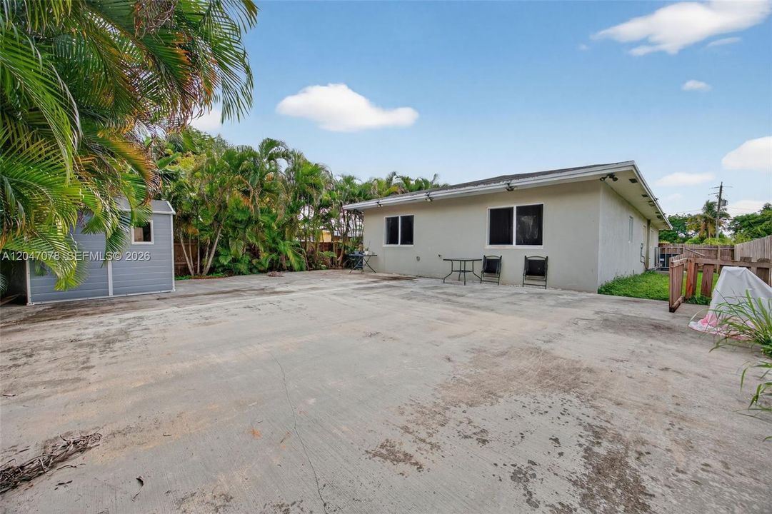 For Sale: $539,999 (4 beds, 3 baths, 1572 Square Feet)