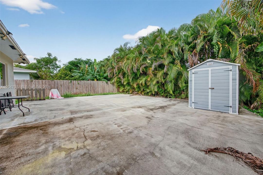 For Sale: $539,999 (4 beds, 3 baths, 1572 Square Feet)