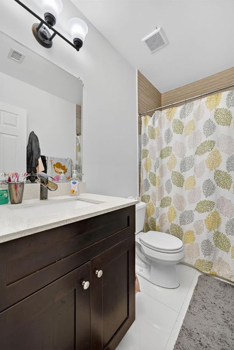 For Sale: $539,999 (4 beds, 3 baths, 1572 Square Feet)