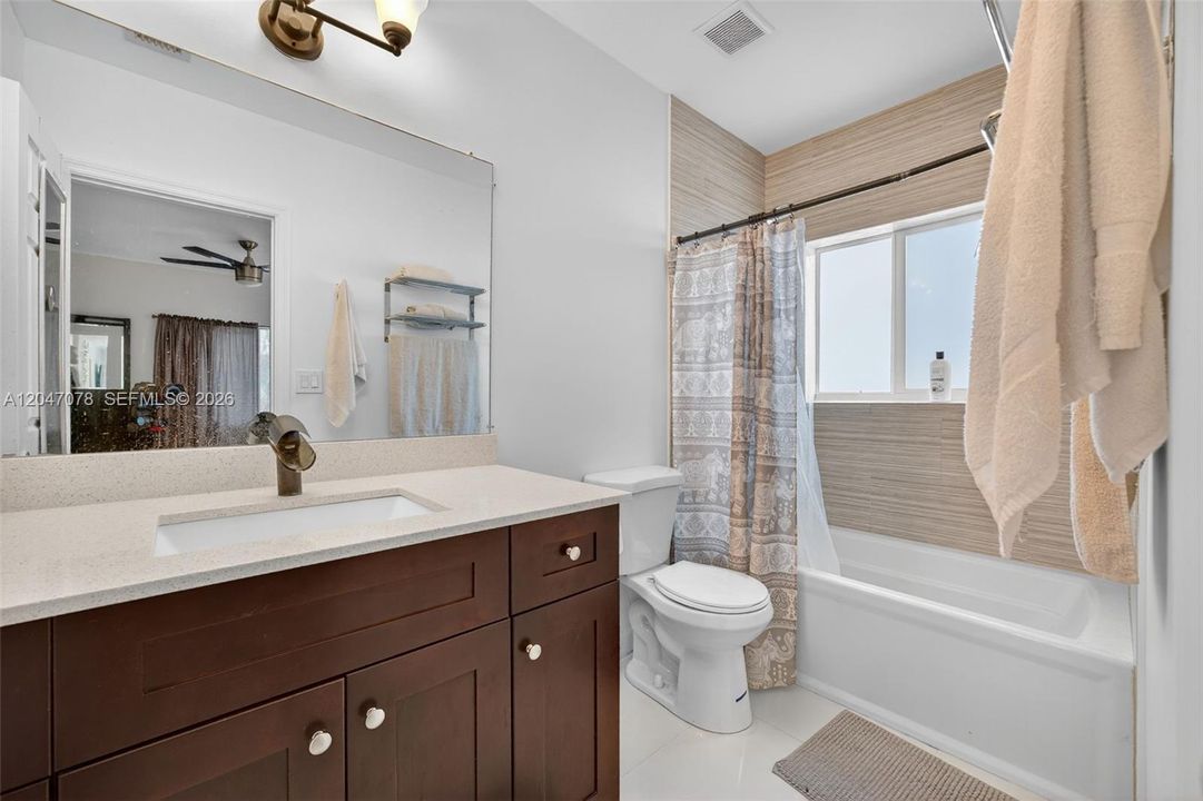 For Sale: $539,999 (4 beds, 3 baths, 1572 Square Feet)