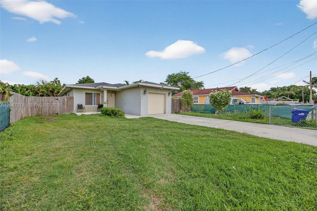 For Sale: $539,999 (4 beds, 3 baths, 1572 Square Feet)
