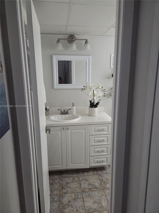 В аренду: $1,700 (1 спален, 1 ванн, 550 Квадратных фут)