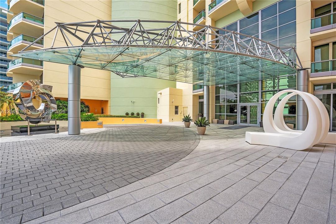 driveway  ramp