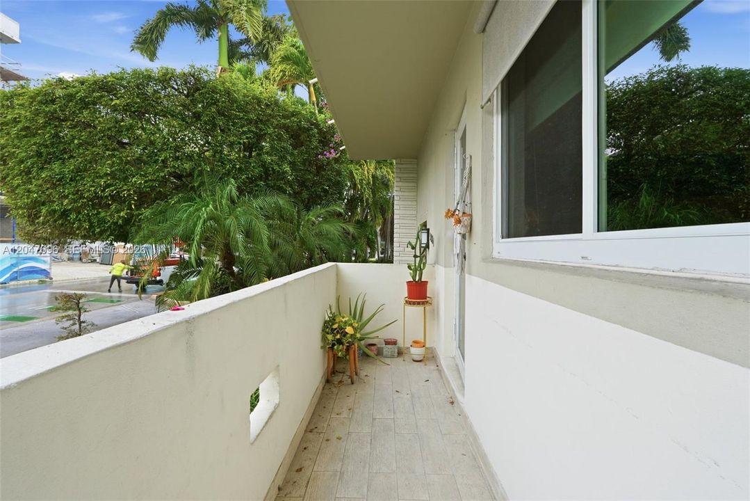 For Rent: $2,850 (2 beds, 2 baths, 1020 Square Feet)
