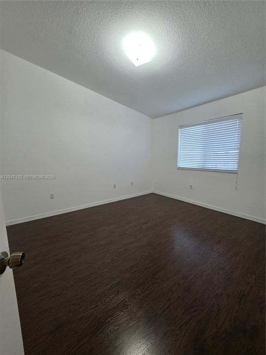 For Rent: $2,000 (3 beds, 2 baths, 1176 Square Feet)