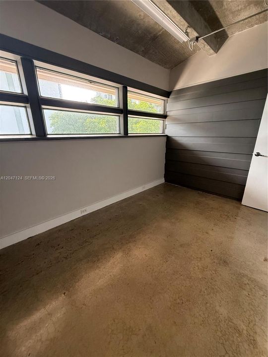 В аренду: $750 (0 спален, 0 ванн, 0 Квадратных фут)