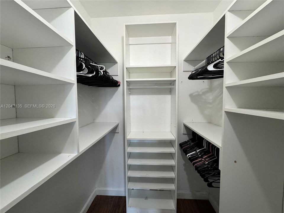 В аренду: $2,899 (3 спален, 2 ванн, 1430 Квадратных фут)