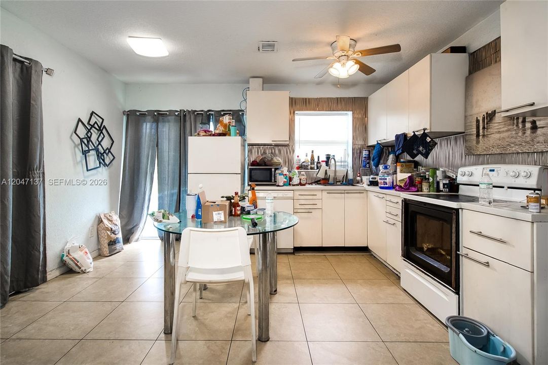En Venta: $499,000 (2 camas, 1 baños, 768 Pies cuadrados)