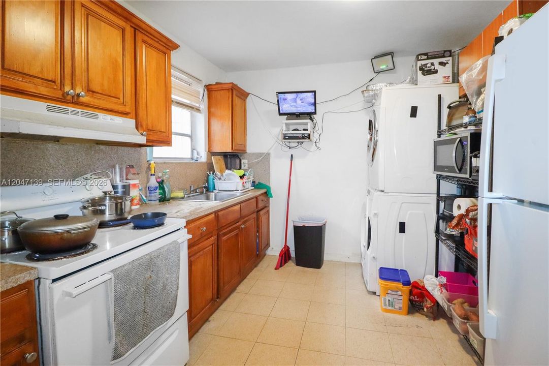 Activo con contrato: $800,000 (0 camas, 0 baños, 2231 Pies cuadrados)