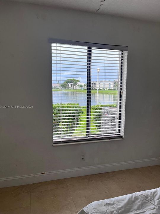 For Rent: $6,200 (4 beds, 3 baths, 4510 Square Feet)