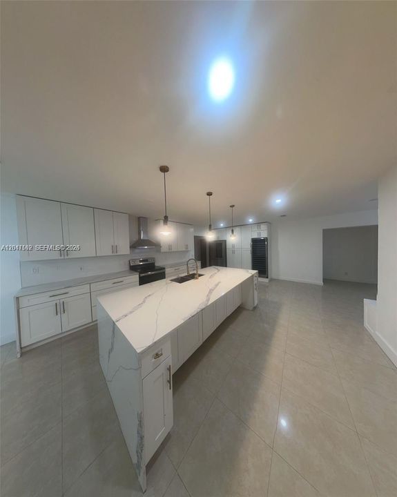 For Rent: $6,200 (4 beds, 3 baths, 4510 Square Feet)