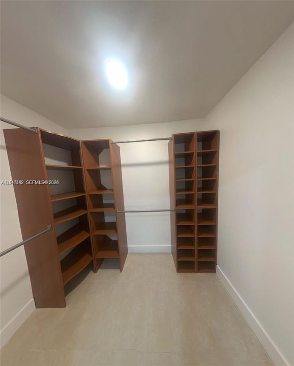 For Rent: $6,200 (4 beds, 3 baths, 4510 Square Feet)