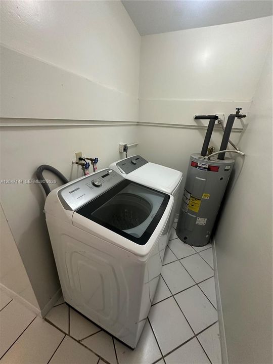 En Renta: $2,700 (4 camas, 2 baños, 1384 Pies cuadrados)