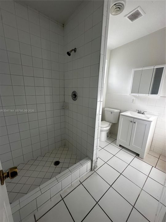 En Renta: $2,700 (4 camas, 2 baños, 1384 Pies cuadrados)