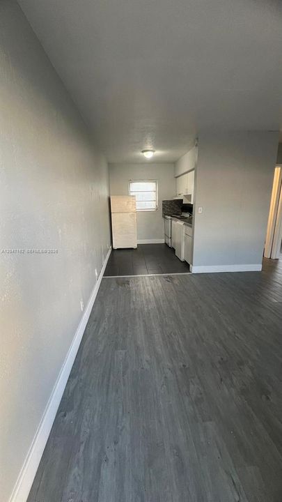 For Rent: $1,450 (1 beds, 1 baths, 650 Square Feet)