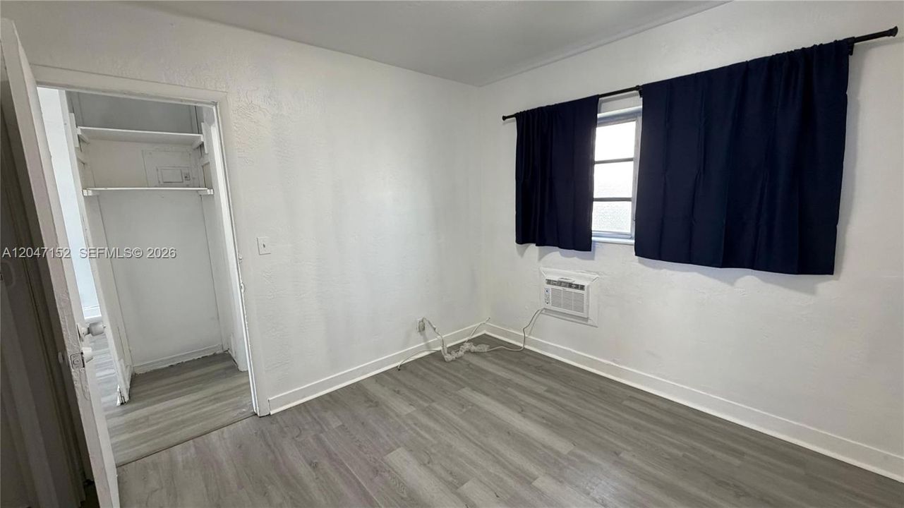 For Rent: $1,450 (1 beds, 1 baths, 650 Square Feet)