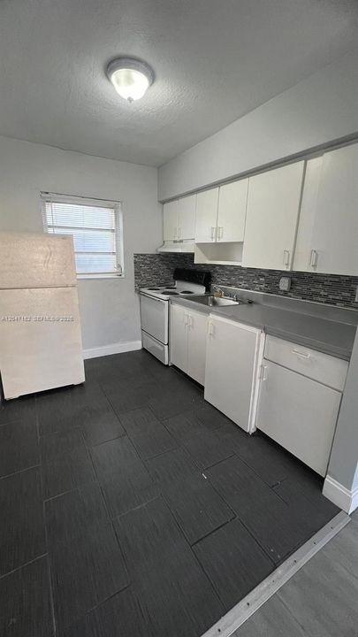 For Rent: $1,450 (1 beds, 1 baths, 650 Square Feet)