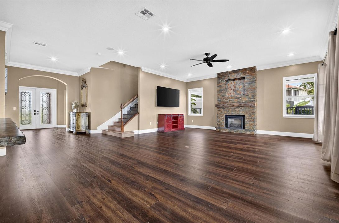 022_Family_Room_3