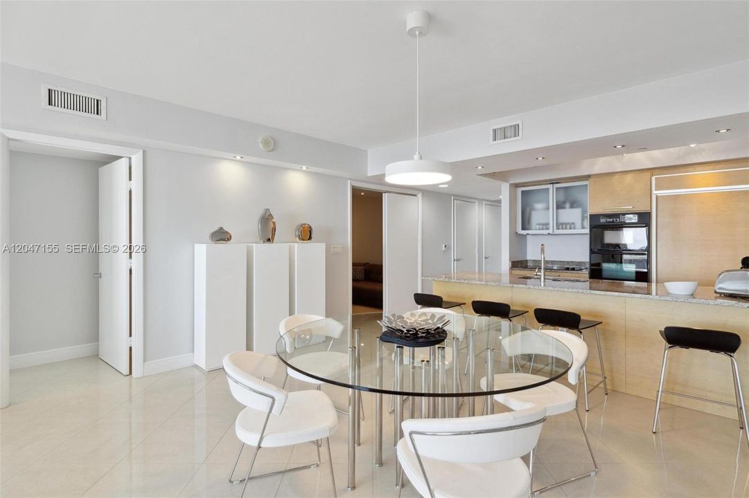 En Venta: $1,525,000 (3 camas, 3 baños, 1733 Pies cuadrados)