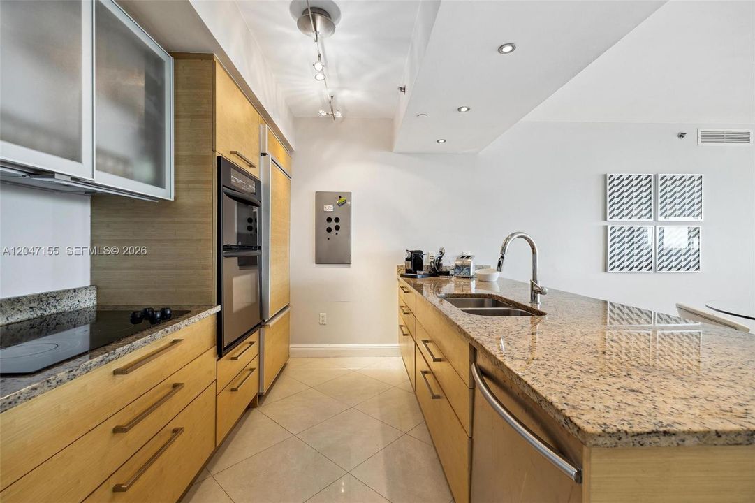 En Venta: $1,525,000 (3 camas, 3 baños, 1733 Pies cuadrados)