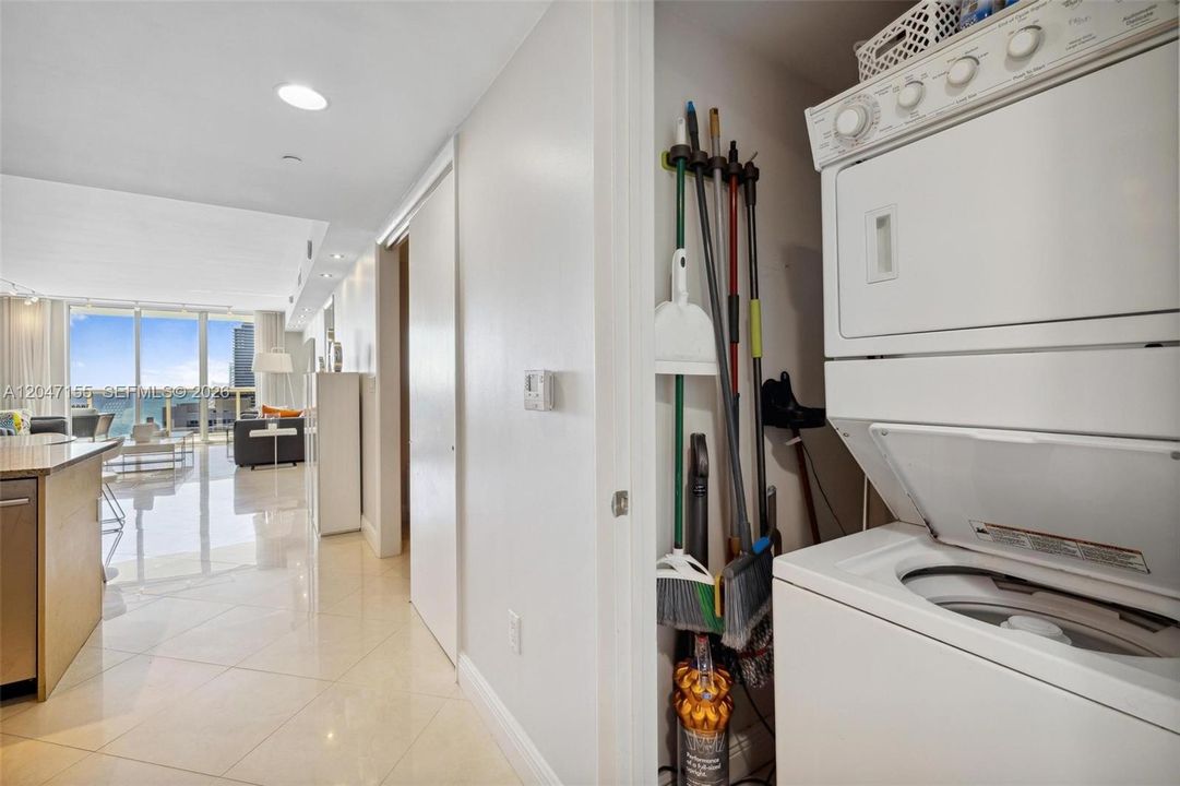 En Venta: $1,525,000 (3 camas, 3 baños, 1733 Pies cuadrados)