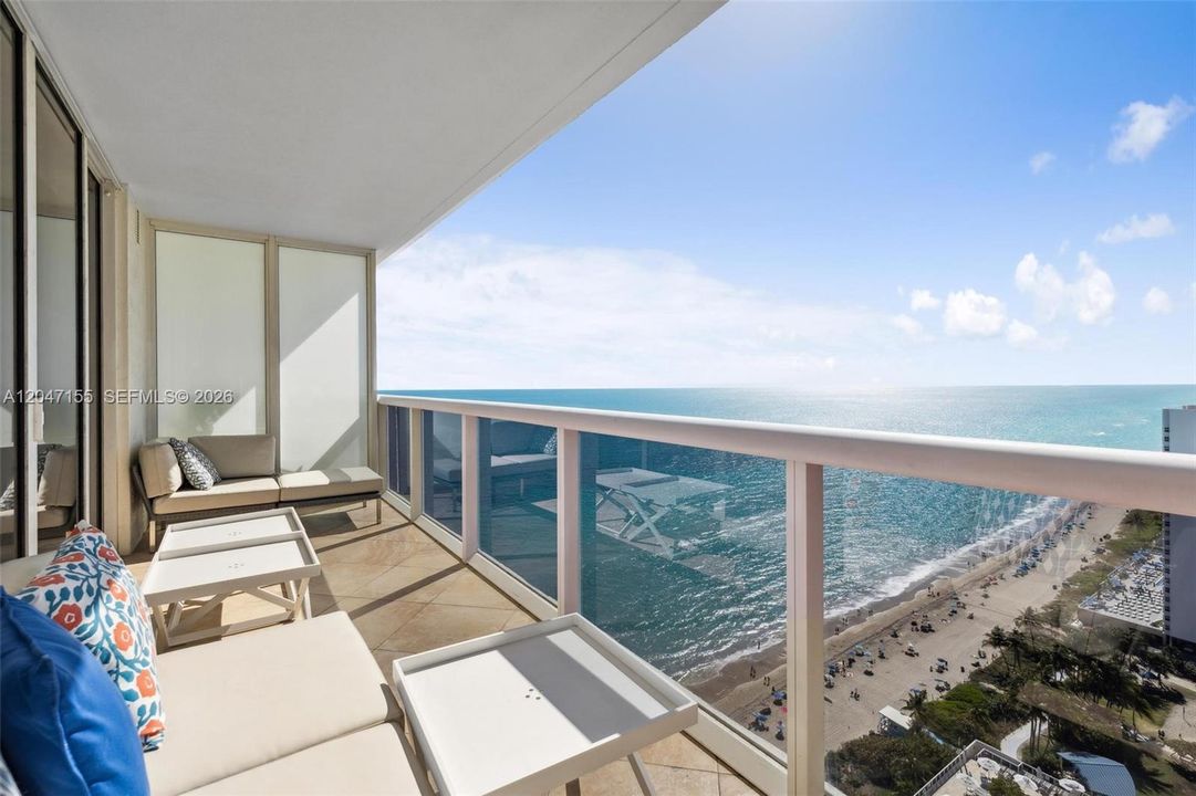 En Venta: $1,525,000 (3 camas, 3 baños, 1733 Pies cuadrados)