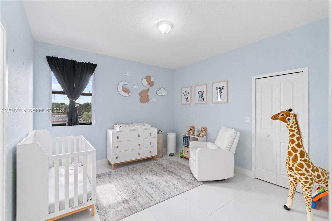 For Rent: $6,000 (5 beds, 5 baths, 3716 Square Feet)